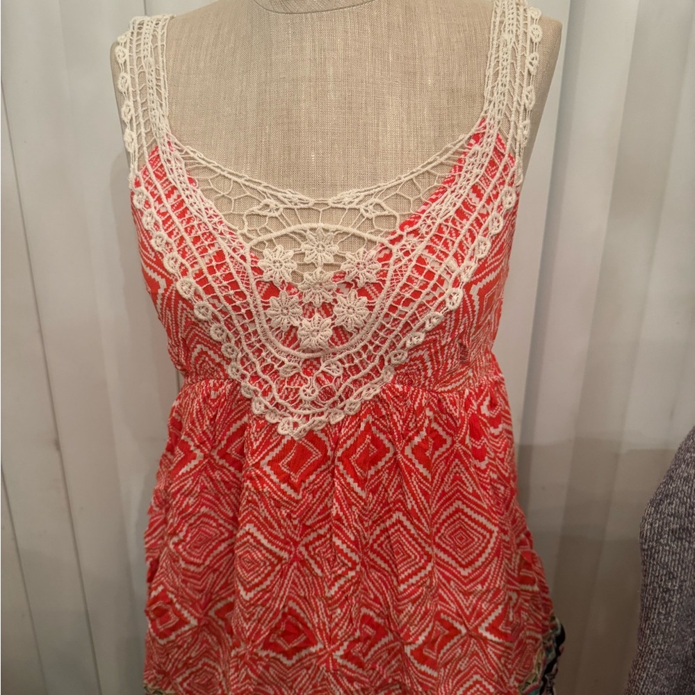 Summer dress with lace crochet design